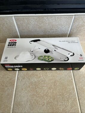 Oxo Good Grips V-Blade Mandoline Slicer - White and Black Accents